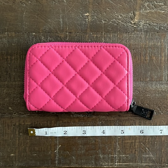 Badgley Mischka zip around wallet - Picture 3 of 11